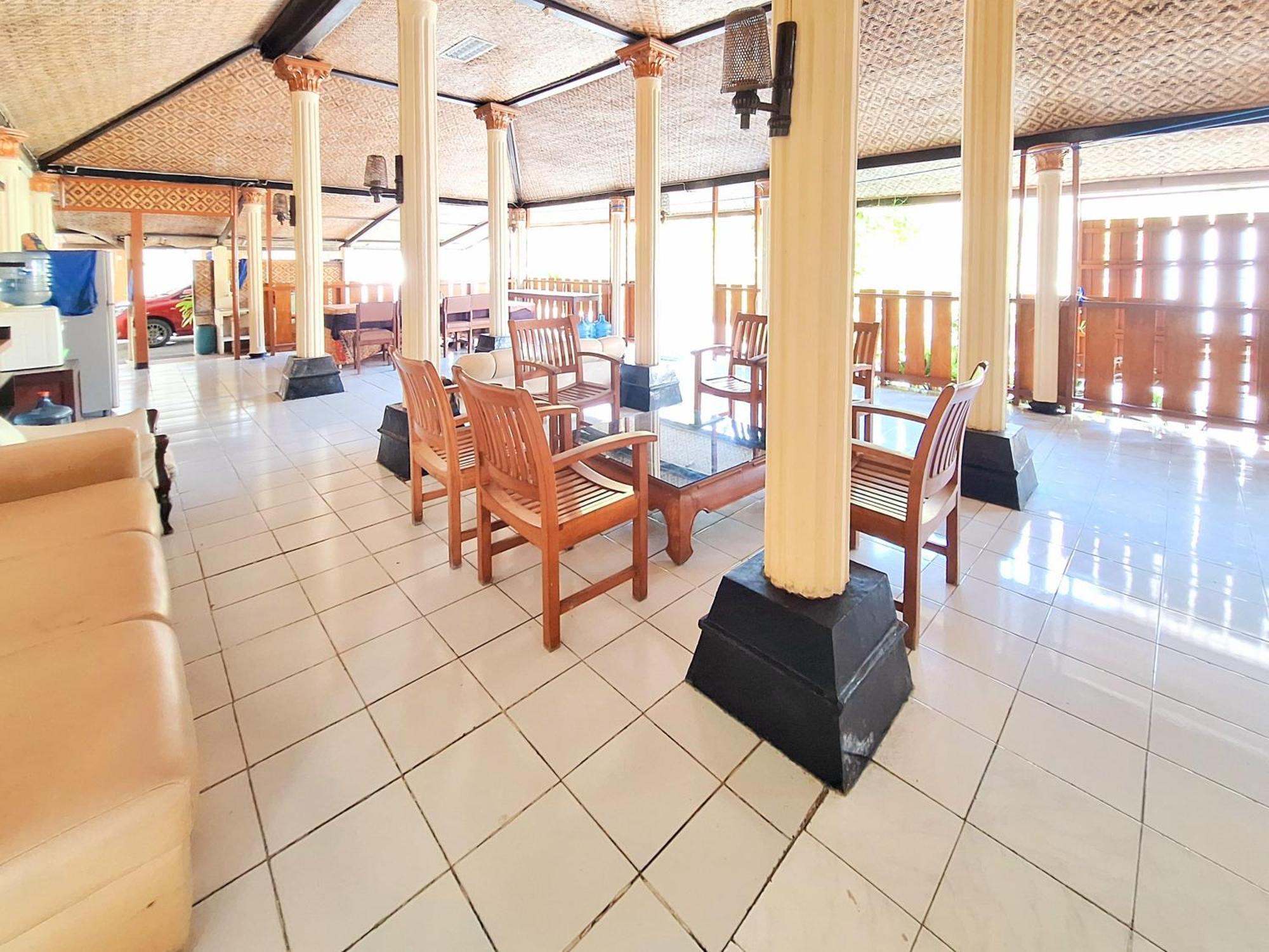Hotel Family Syariah 1 Parangtritis Redpartner Екстериор снимка
